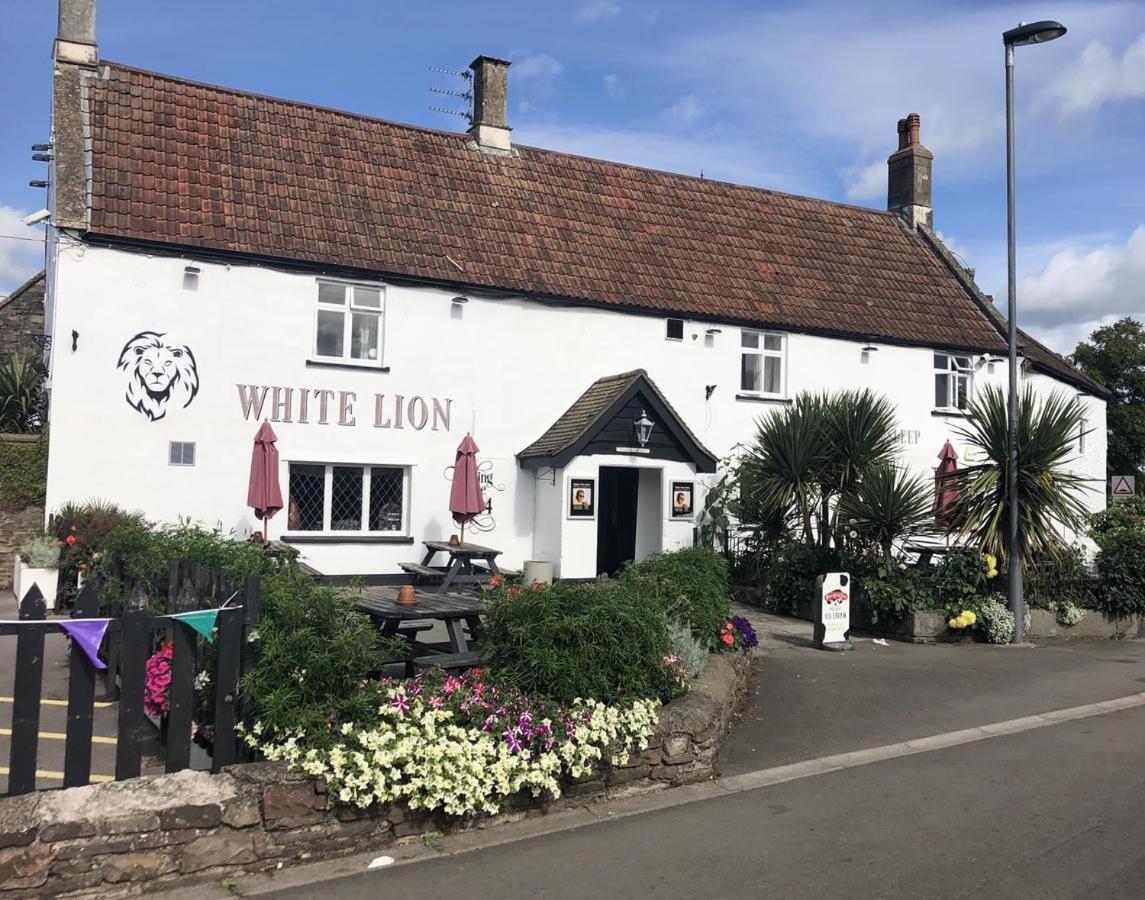 The White Lion Hotel, Church Road, Bs37 5bg Self-check-in Free Parking Apartment *